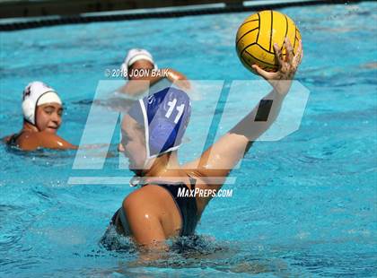 Thumbnail 3 in Acalanes vs St.Francis photogallery.