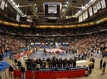 Thumbnail 2 in NYSPHSAA Championships (Division I Awards) photogallery.