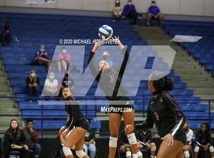 Thumbnail 2 in Lewisville @ Plano West photogallery.