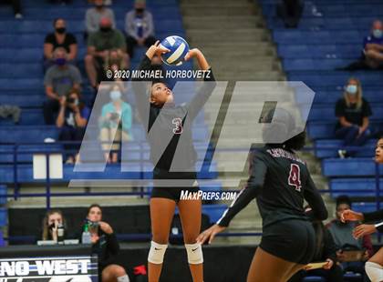 Thumbnail 3 in Lewisville @ Plano West photogallery.