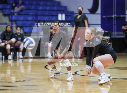 Thumbnail 1 in Lewisville @ Plano West photogallery.