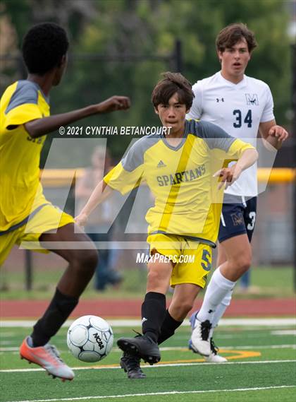Thumbnail 2 in Thomas Jefferson vs Mullen photogallery.