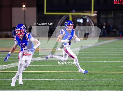 Thumbnail 3 in Bixby vs Owasso (OSSAA 6A-1 Final) photogallery.