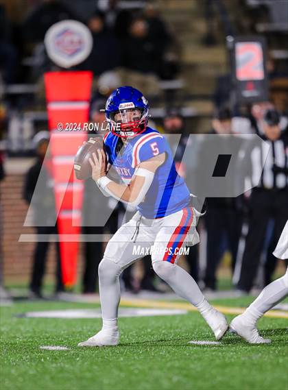 Thumbnail 2 in Bixby vs Owasso (OSSAA 6A-1 Final) photogallery.