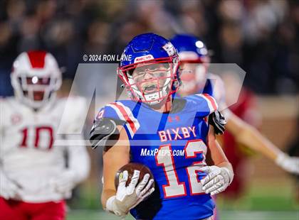 Thumbnail 2 in Bixby vs Owasso (OSSAA 6A-1 Final) photogallery.