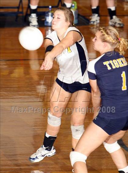 Thumbnail 3 in McNeil @ Stony Point photogallery.