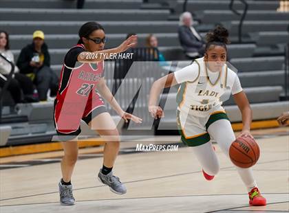Thumbnail 3 in Indianapolis Crispus Attucks vs. Bolingbrook (Sneakers for Santa Shootout) photogallery.