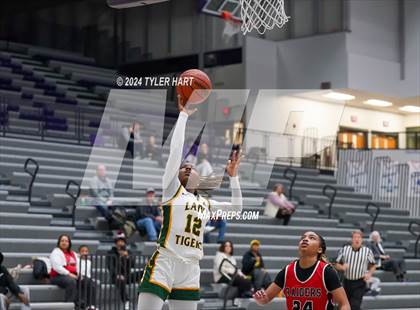 Thumbnail 3 in Indianapolis Crispus Attucks vs. Bolingbrook (Sneakers for Santa Shootout) photogallery.