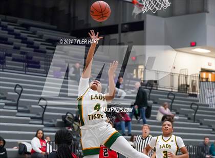 Thumbnail 3 in Indianapolis Crispus Attucks vs. Bolingbrook (Sneakers for Santa Shootout) photogallery.
