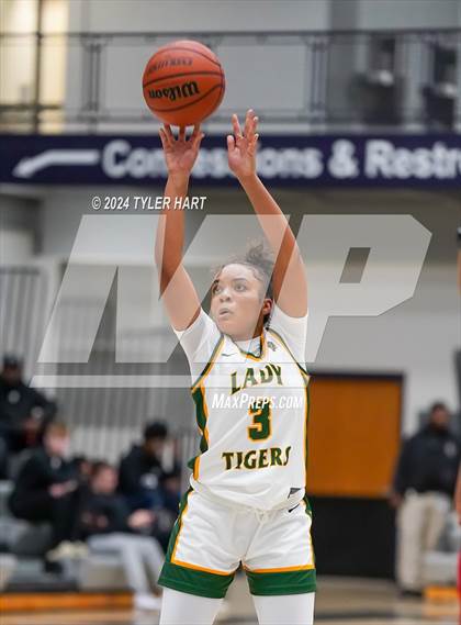 Thumbnail 1 in Indianapolis Crispus Attucks vs. Bolingbrook (Sneakers for Santa Shootout) photogallery.