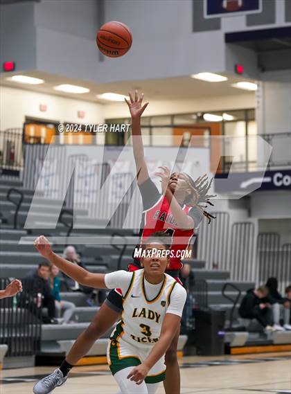 Thumbnail 2 in Indianapolis Crispus Attucks vs. Bolingbrook (Sneakers for Santa Shootout) photogallery.