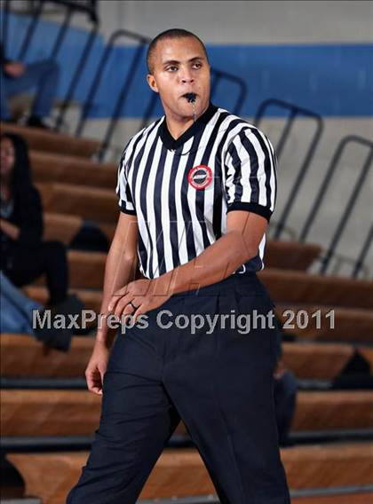 Thumbnail 3 in South-Doyle vs Anderson County (Kroger Thanksgiving Classic) photogallery.