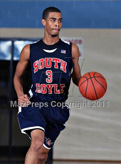 Thumbnail 2 in South-Doyle vs Anderson County (Kroger Thanksgiving Classic) photogallery.