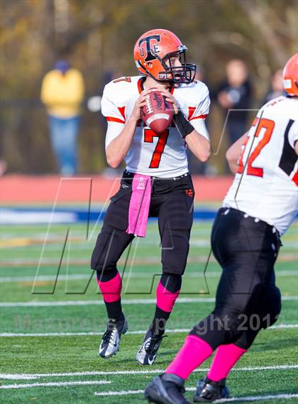Thumbnail 3 in Union-Endicott @ Maine-Endwell photogallery.