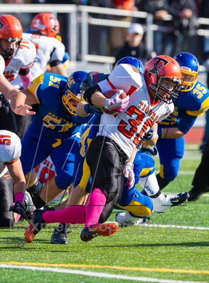 Thumbnail 3 in Union-Endicott @ Maine-Endwell photogallery.