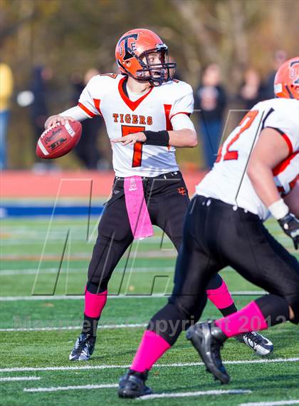 Thumbnail 2 in Union-Endicott @ Maine-Endwell photogallery.