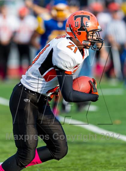 Thumbnail 1 in Union-Endicott @ Maine-Endwell photogallery.