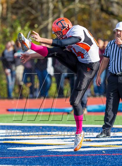 Thumbnail 2 in Union-Endicott @ Maine-Endwell photogallery.
