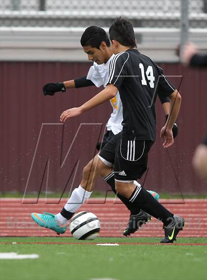 Thumbnail 2 in Crandall vs Cleburne (Ennis 287 Tournament) photogallery.