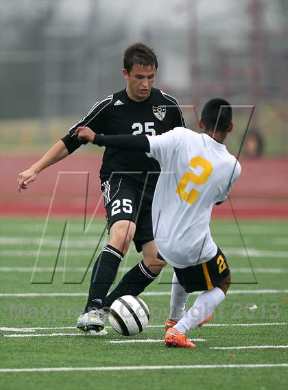 Thumbnail 2 in Crandall vs Cleburne (Ennis 287 Tournament) photogallery.