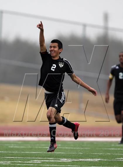 Thumbnail 3 in Crandall vs Cleburne (Ennis 287 Tournament) photogallery.