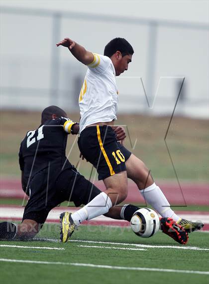 Thumbnail 1 in Crandall vs Cleburne (Ennis 287 Tournament) photogallery.