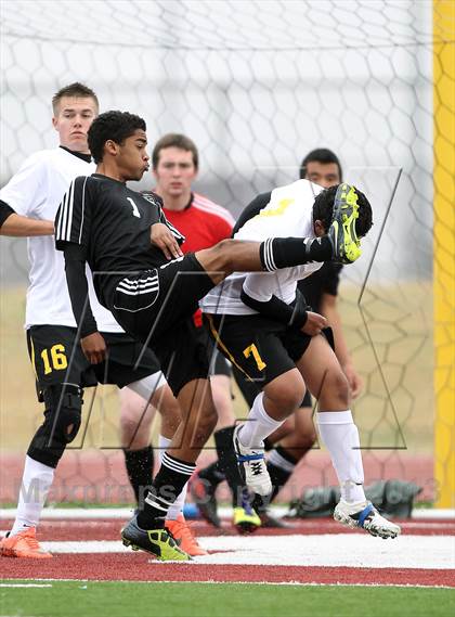 Thumbnail 2 in Crandall vs Cleburne (Ennis 287 Tournament) photogallery.