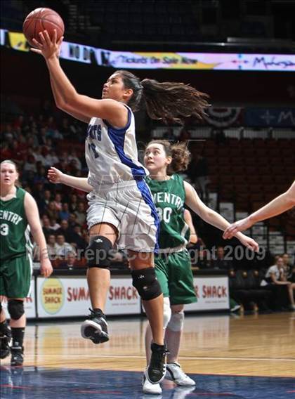Thumbnail 1 in Coventry vs. Old Lyme (CIAC Class S Final) photogallery.