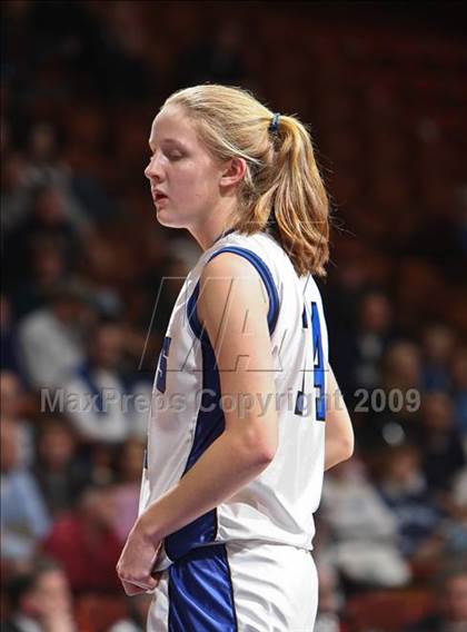 Thumbnail 3 in Coventry vs. Old Lyme (CIAC Class S Final) photogallery.