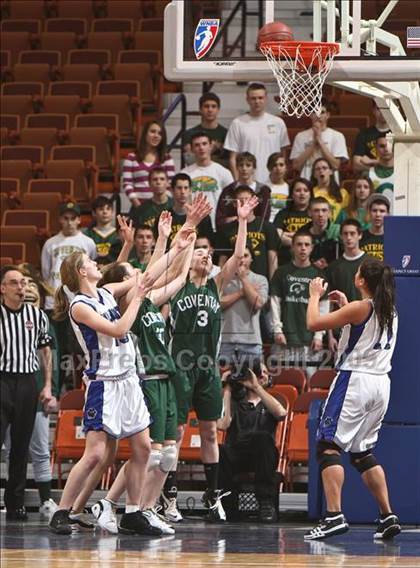 Thumbnail 2 in Coventry vs. Old Lyme (CIAC Class S Final) photogallery.