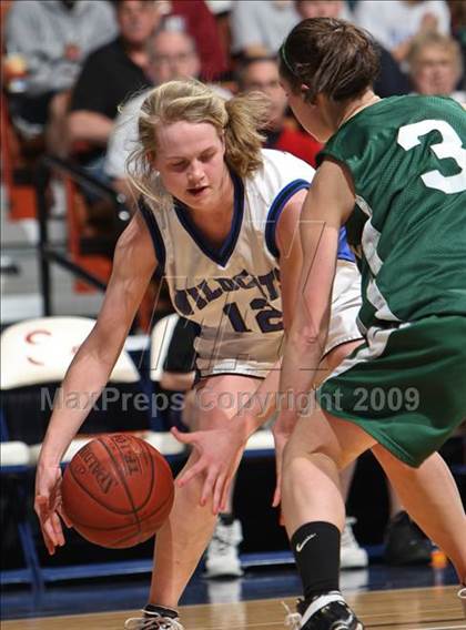 Thumbnail 3 in Coventry vs. Old Lyme (CIAC Class S Final) photogallery.