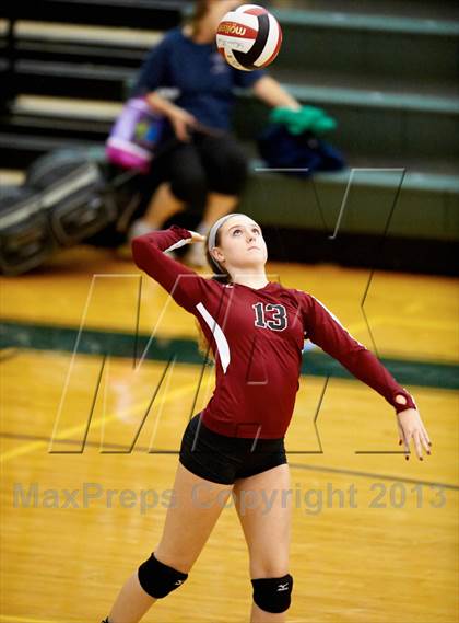 Thumbnail 3 in Allatoona vs. Hillgrove (Tri-Match) photogallery.