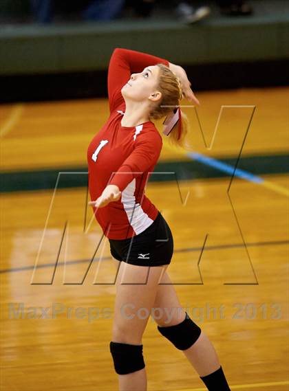 Thumbnail 3 in Allatoona vs. Hillgrove (Tri-Match) photogallery.