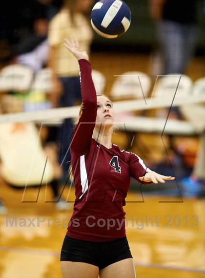 Thumbnail 2 in Allatoona vs. Hillgrove (Tri-Match) photogallery.