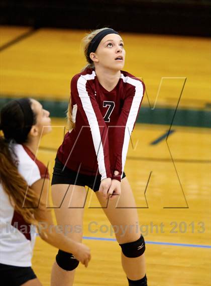 Thumbnail 3 in Allatoona vs. Hillgrove (Tri-Match) photogallery.