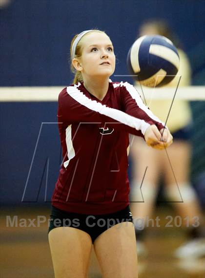 Thumbnail 3 in Allatoona vs. Hillgrove (Tri-Match) photogallery.