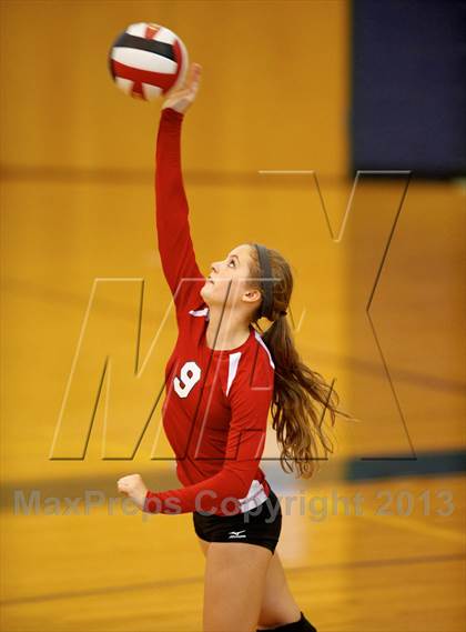 Thumbnail 2 in Allatoona vs. Hillgrove (Tri-Match) photogallery.