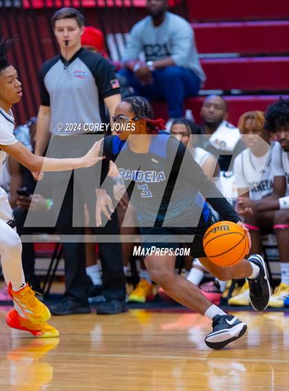 Thumbnail 3 in Paideia vs Shiloh (Hawks-Naismith Tipoff Classic) photogallery.