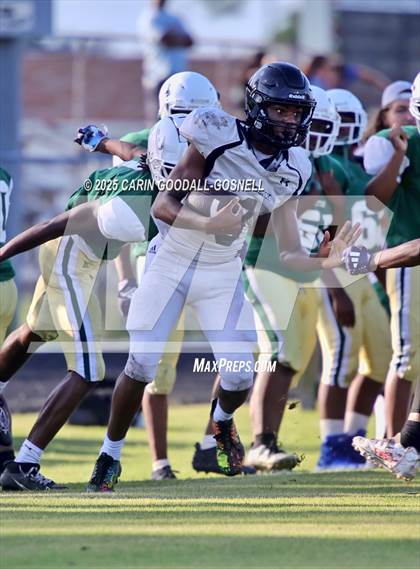 Thumbnail 3 in Kinston vs Havelock photogallery.
