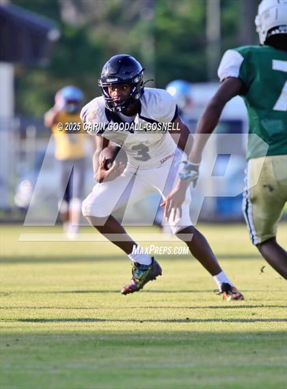 Thumbnail 1 in Kinston vs Havelock photogallery.