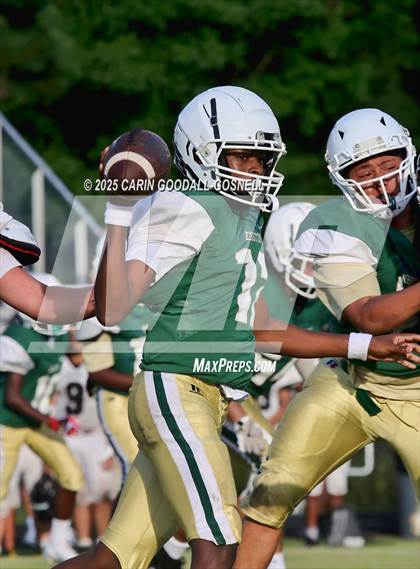 Thumbnail 3 in Kinston vs Havelock photogallery.
