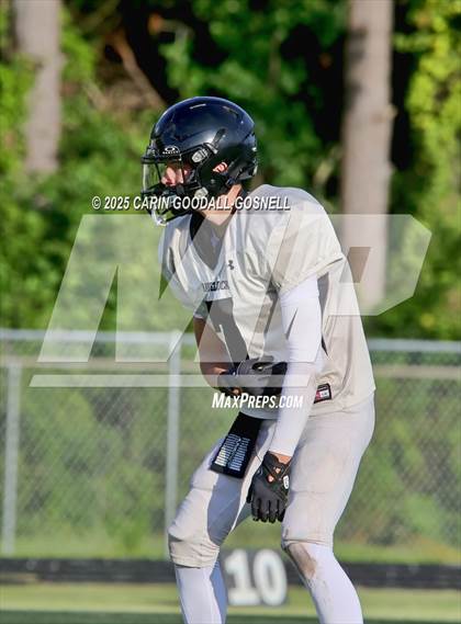 Thumbnail 2 in Kinston vs Havelock photogallery.