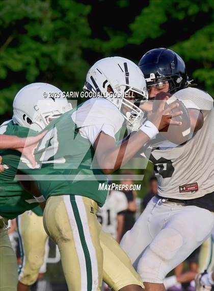 Thumbnail 2 in Kinston vs Havelock photogallery.