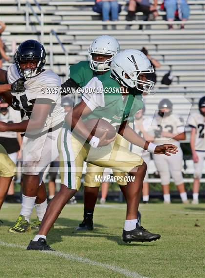 Thumbnail 3 in Kinston vs Havelock photogallery.
