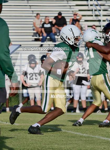 Thumbnail 2 in Kinston vs Havelock photogallery.