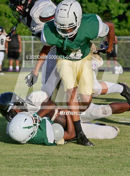 Thumbnail 3 in Kinston vs Havelock photogallery.