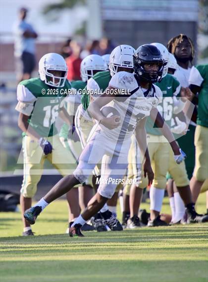 Thumbnail 1 in Kinston vs Havelock photogallery.