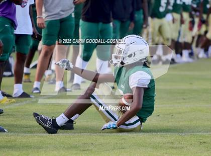 Thumbnail 1 in Kinston vs Havelock photogallery.