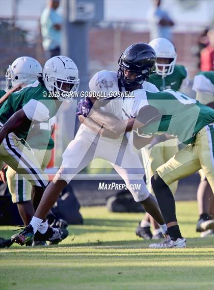 Thumbnail 1 in Kinston vs Havelock photogallery.