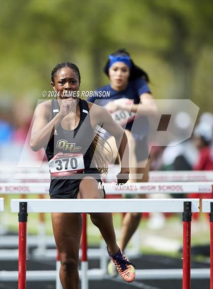 Thumbnail 2 in Lewis James Invitational (100 Meter Hurdles) photogallery.